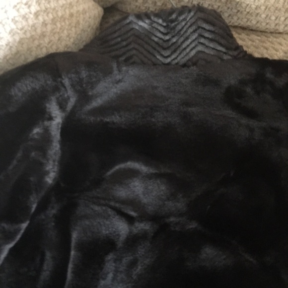 Gorgeous Fur coat⭐️⭐️ - Picture 3 of 5